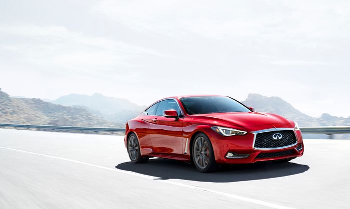 Infiniti създаде бот за сравнение на Q60 с други автомобили