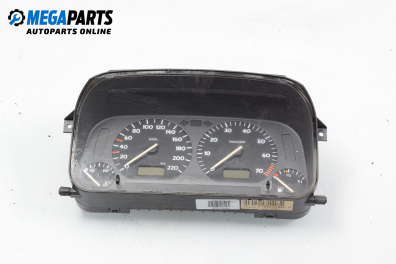 Километраж за Volkswagen Golf III Hatchback (08.1991 - 07.1998) 1.6, 101 к.с.