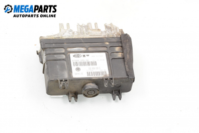 Компютър двигател за Volkswagen Polo Hatchback II (10.1994 - 10.1999) 75 1.6, 75 к.с., № 032 906 030 D