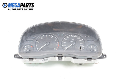 Километраж за Ford Mondeo II Sedan (08.1996 - 09.2000) 1.6 i, 90 к.с.