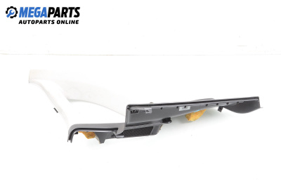 Интериорна пластмаса за Mercedes-Benz B-Class Hatchback I (03.2005 - 11.2011), 4+1 вр., хечбек, позиция: дясна