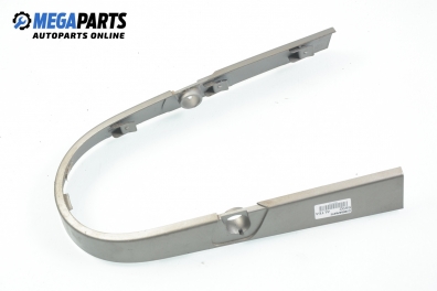 Интериорна пластмаса за Seat Altea Hatchback (03.2004 - 12.2015), 4+1 вр., позиция: предна