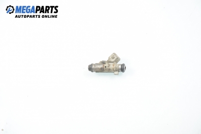 Дюза бензин за Peugeot 206 Hatchback (08.1998 - 12.2012) 1.4 i, 75 к.с.