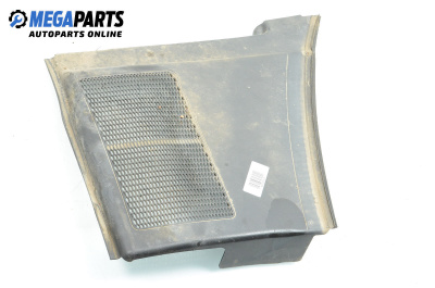 Кора под чистачки за Audi A4 Avant B6 (04.2001 - 12.2004), 4+1 вр., комби
