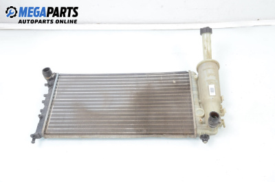 Воден радиатор за Fiat Punto Hatchback II (09.1999 - 07.2012) 1.2 16V 80 (188.233, .235, .253, .255, .333, .353, .639...), 80 к.с.