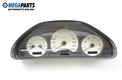 Километраж за Mercedes-Benz CLK-Class Coupe (C208) (06.1997 - 09.2002) 200 (208.335), 136 к.с., № 88311265