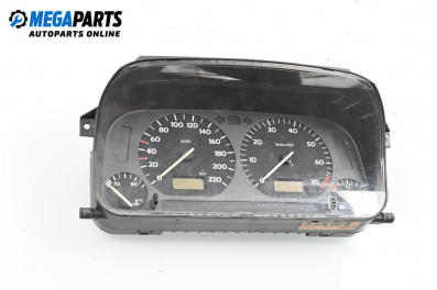 Километраж за Volkswagen Golf III Hatchback (08.1991 - 07.1998) 1.6, 101 к.с.