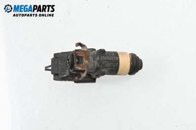 Дюза бензин за Volkswagen Polo Hatchback IV (10.2001 - 12.2005) 1.4 16V, 75 к.с., № 036906031M