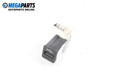 USB куплунг за BMW 5 Series F10 Touring F11 (11.2009 - 02.2017) 530 d xDrive, 258 к.с.