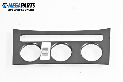 Централна конзола за Volkswagen Passat V Sedan B6 (03.2005 - 12.2010)