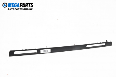 Интериорна лайсна за BMW 3 Series E90 Touring E91 (09.2005 - 06.2012), 4+1 вр., комби