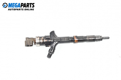 Дюза дизел за Toyota Avensis I Station Wagon (09.1997 - 02.2003) 2.0 D-4D (CDT220), 110 к.с., № Denso 23670-27030