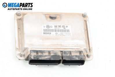 Компютър двигател за Volkswagen Golf IV Hatchback (08.1997 - 06.2005) 2.3 V5 4motion, 170 к.с., № 066 906 032 AN