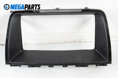 Интериорна пластмаса за Mazda 6 Station Wagon III (12.2012 - ...), 4+1 вр., комби, позиция: предна