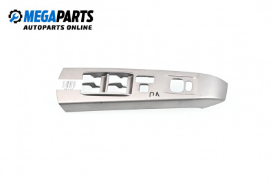 Интериорна пластмаса за Toyota Prius II Hatchback (09.2003 - 12.2009), 4+1 вр., хечбек, позиция: лява