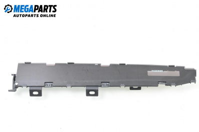 Интериорна пластмаса за Toyota Prius II Hatchback (09.2003 - 12.2009), 4+1 вр., хечбек, позиция: предна