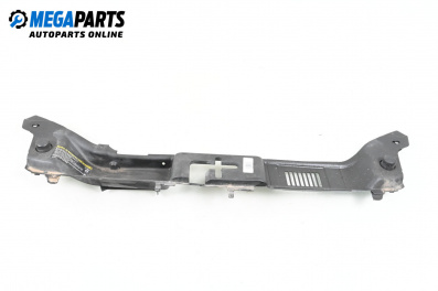 Кора над радиатор за Volvo C30 Hatchback (09.2006 - 12.2013), 2+1 вр., хечбек