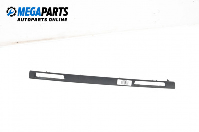Интериорна пластмаса за BMW 3 Series E90 Touring E91 (09.2005 - 06.2012), 4+1 вр., комби, позиция: предна