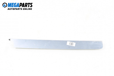 Интериорна лайсна за Volkswagen Passat V Sedan B6 (03.2005 - 12.2010), 4+1 вр., седан