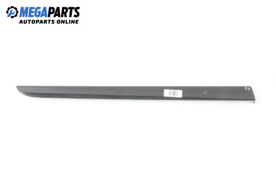 Интериорна лайсна за Audi A4 Avant B6 (04.2001 - 12.2004), 4+1 вр., комби