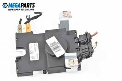Усилвател антена за Audi A3 Hatchback II (05.2003 - 08.2012), № 8p0 035 225