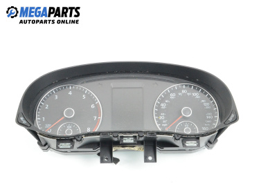 Километраж за Volkswagen Passat VI Sedan B7 (08.2010 - 12.2014) 2.5, 170 к.с.