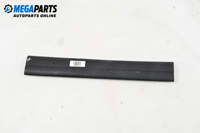 Интериорна пластмаса за BMW 3 Series E90 Touring E91 (09.2005 - 06.2012), 4+1 вр., комби, позиция: лява