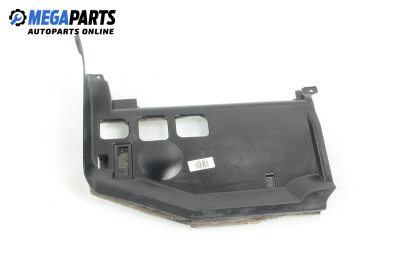 Интериорна пластмаса под таблото за BMW 3 Series E90 Touring E91 (09.2005 - 06.2012), 4+1 вр., комби