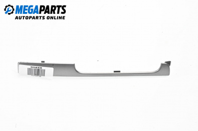 Интериорна лайсна за Volkswagen Golf V Hatchback (10.2003 - 02.2009), 4+1 вр., хечбек