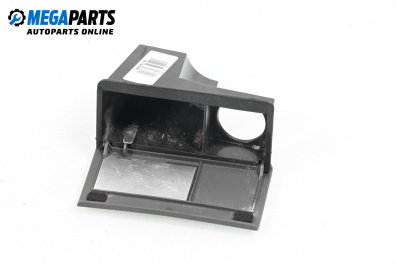 Пепелник за Ford Focus C-Max (10.2003 - 03.2007)