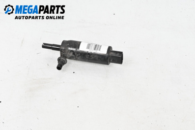 Помпичка за чистачки за Volkswagen Passat VI ALLTrack (01.2012 - 12.2014)