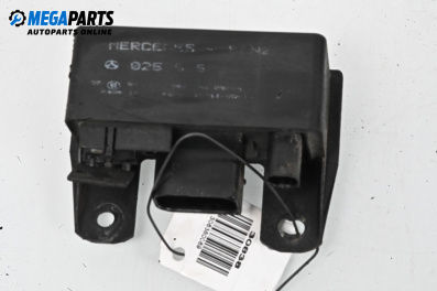 Реле подгревни свещи за Mercedes-Benz E-Class Sedan (W211) (03.2002 - 03.2009) E 200 CDI (211.004)