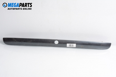Лайсна заден капак за Volkswagen Passat III Sedan B5 (08.1996 - 12.2001), седан, позиция: задна