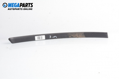 Външни лайсни за Audi A3 Hatchback II (05.2003 - 08.2012), хечбек, позиция: дясна