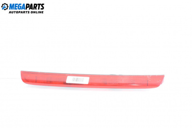 Трети стоп за Toyota Avensis II Station Wagon (04.2003 - 11.2008), комби