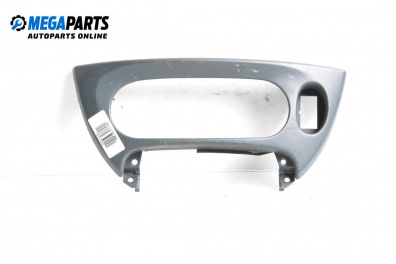 Интериорна пластмаса за Renault Megane Scenic (10.1996 - 12.2001), 4+1 вр., миниван, позиция: предна