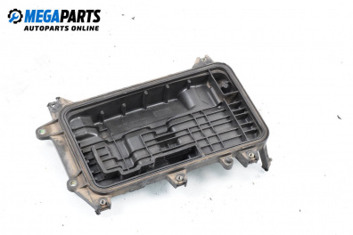 Пластмасов капак за Nissan Micra III Hatchback (01.2003 - 06.2010), 4+1 вр., хечбек
