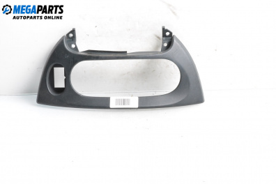 Интериорна пластмаса за Renault Megane Scenic (10.1996 - 12.2001), 4+1 вр., миниван, позиция: предна