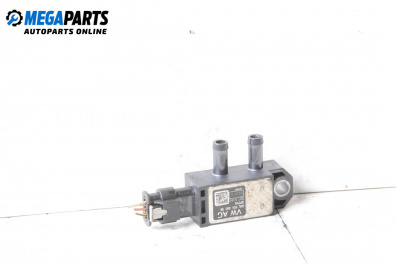 Сензор за налягане в изпускателната система за Skoda Superb III Combi (03.2015 - ...), № 04L 906 051 M