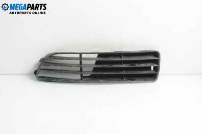 Решетка в броня за Audi A4 Avant B5 (11.1994 - 09.2001), комби, позиция: предна
