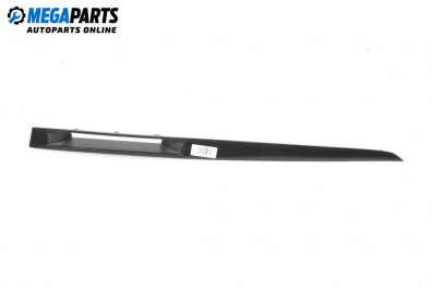 Интериорна лайсна за Mazda 3 Hatchback I (10.2003 - 12.2009), 4+1 вр., хечбек