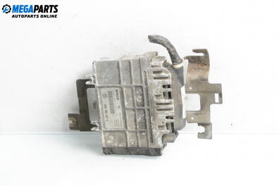 Компютър двигател за Volkswagen Polo Hatchback II (10.1994 - 10.1999) 60 1.4, 60 к.с., № 030 906 827 K