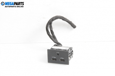 USB куплунг за Audi A6 Sedan C7 (11.2010 - 09.2018) 3.0 quattro, 340 к.с., № 81A035736