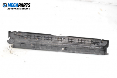 Греда под  радиатор за BMW 5 Series E60 Sedan E60 (07.2003 - 03.2010), седан