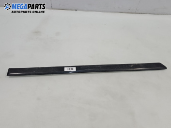 Интериорна лайсна за Audi A4 Avant B6 (04.2001 - 12.2004), 4+1 вр., комби
