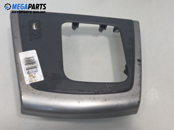 Централна конзола за Mazda 5 Minivan I (02.2005 - 12.2010)