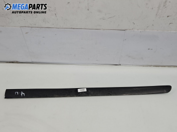 Външни лайсни за Volkswagen Touran Minivan I (02.2003 - 05.2010), позиция: дясна