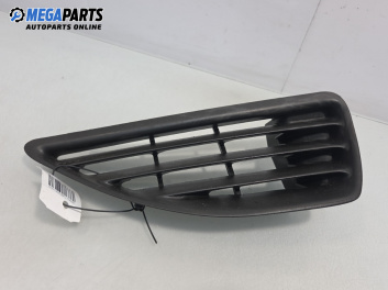 Решетка за Renault Megane I Hatchback (08.1995 - 12.2004), позиция: предна