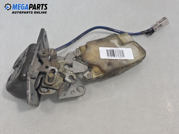 Брава заден капак за Nissan X-Trail I SUV (06.2001 - 01.2013), позиция: задна