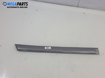 Външни лайсни за Opel Astra H Hatchback (01.2004 - 05.2014), позиция: дясна